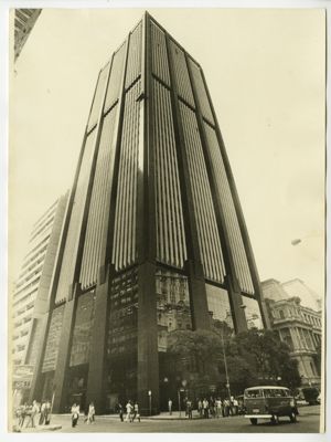 Banca Commerciale Italiana, Rio de Janeiro branch on 52 Avenida Almirante Barroso - Edificio Linneo de Paula Machado, 1982-1983 (photographer unknown)