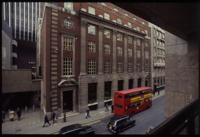 Hambros Bank, London headquarter on 41 Bishopgate, ca. 1986-1988 (photographer unknown)