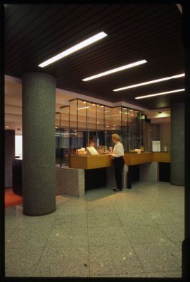 Istituto Bancario San Paolo, Frankfurt branch on 26 Schillerstrasse, 1987 (photographer unknown)