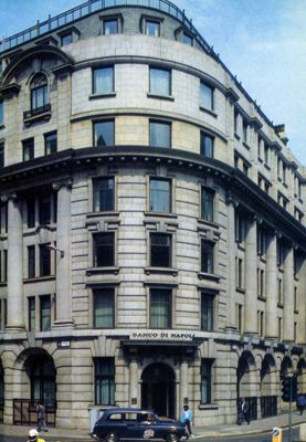 Banco di Napoli, London branch on 1 Moorgate, photograph dated 1985-1991 taken from the book "Il Banco di Napoli nella nuova realtà internazionale", 1991, fig. 2 (photograph by M. Gratton)