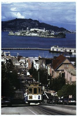 San Francisco: Cable car, photograph from the house organ "Ca' de Sass", 1996, n. 134, pp. 8-9 (photographer unknown)