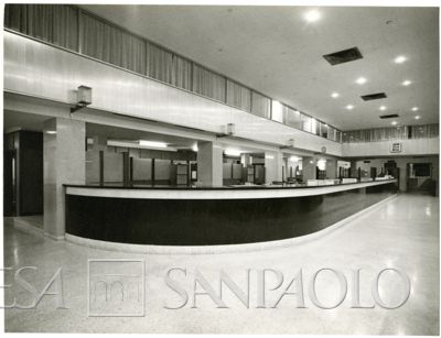 Union Sénegalaise de Banque, Dakar headquarter on 17 Boulevard Pinet-Laprade, ca. 1967 (photograph by Photo Artis Dakar)