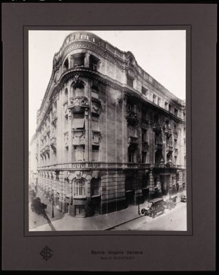 Banca Ungaro Italiana, Budapest headquarter on 16 Nàdor utca, 1919-1924 (photographer unknown)