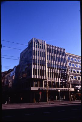 Banca Commerciale Italiana (Suisse): the bank's Zurich branch on Löwenstrasse at the intersection with Schützengasse, 1983-1997 (photograph by Foto Studio 13)