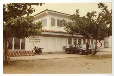 Banco Sudameris Colombia, Cali, Yumbo agency, 1983-1986 (photographer unknown)