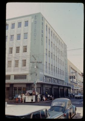 Banco Latino, Maracaibo branch, 1967-1975 (photographer unknown)