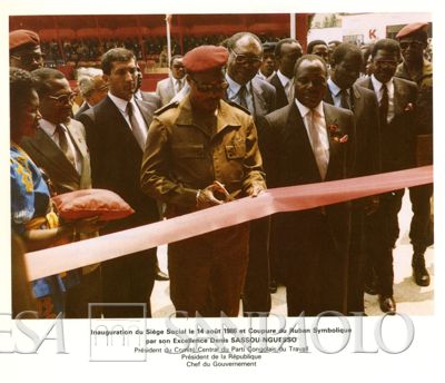 Banque Commerciale Congolaise, Brazzaville: inauguration of the headquarter on Avenues Foch et Lumumba, 14 August 1986 (photographer unknown)